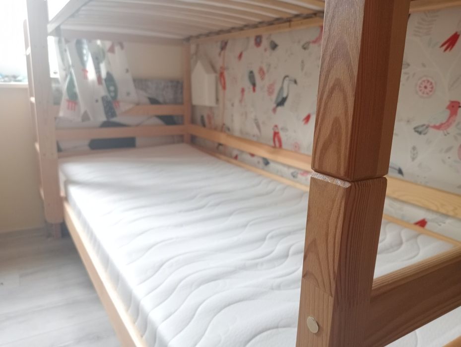 Łóżko piętrowe sosnowe rozkladane