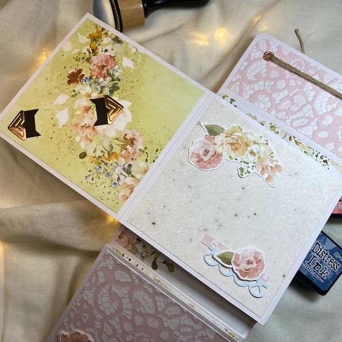 Mini album scrapbook