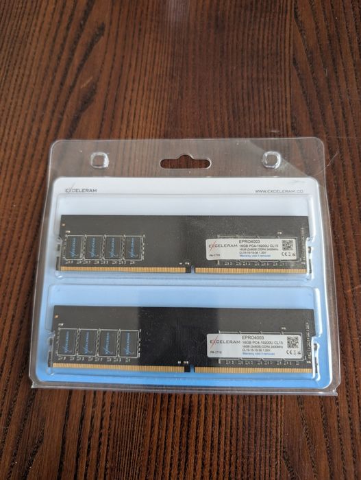 Модуль памяти для компьютера DDR4 16GB (2x8GB) 2400MHz PRO eXceleram
