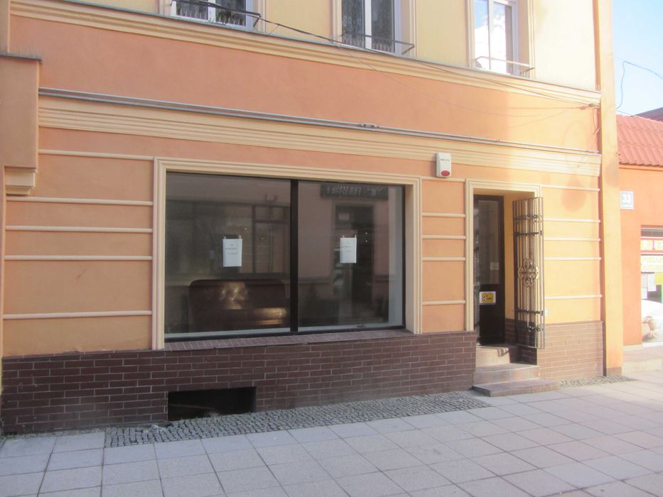 Lokal handlowo-usługowy 37,8m2 w centrum Żar-deptak.