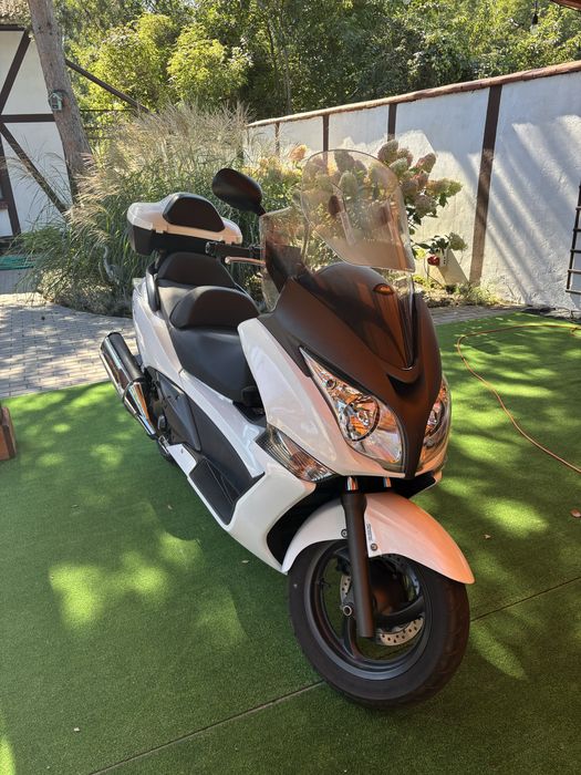 Skuter Honda SW T400