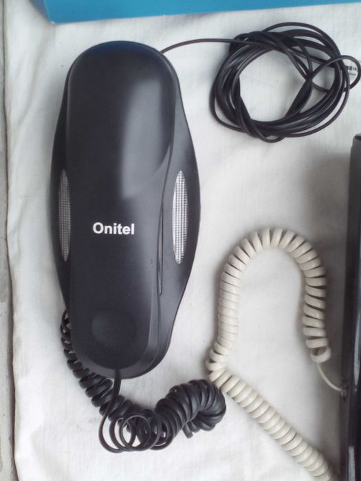 комплект проводных телефонных аппаратов + ADSL интернет модем