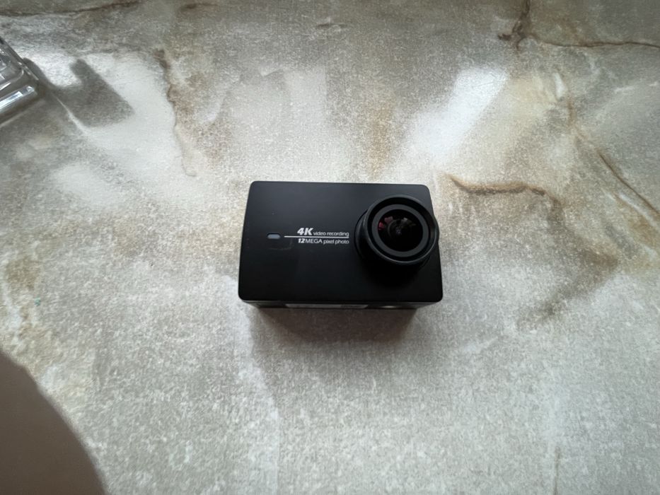 Екшн камера Xiaomi Yi4k з аксесуарами