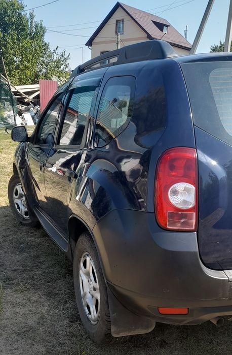 продам RENAULT DUSTER 2011