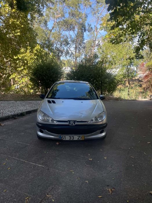 Peugeot 206 1.2 -Ano 2004