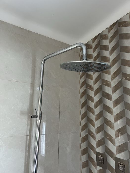 Chuveiro em muito bom estado