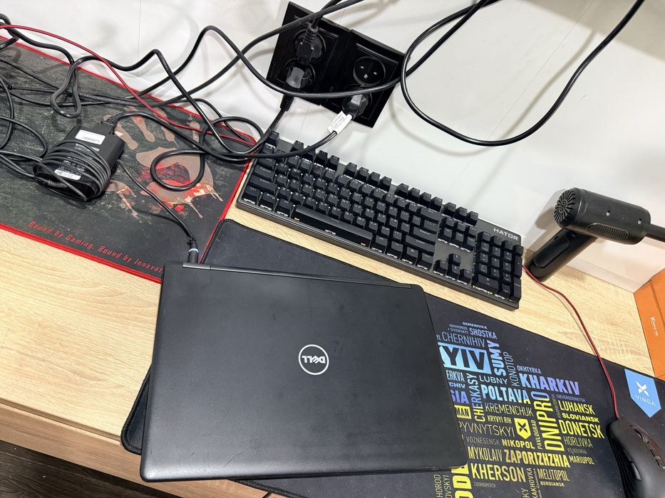 Ноутбук потужний DELL  intel i5+м2 SKhinix +16 ddr4 hinix+UHD GRAPHICS