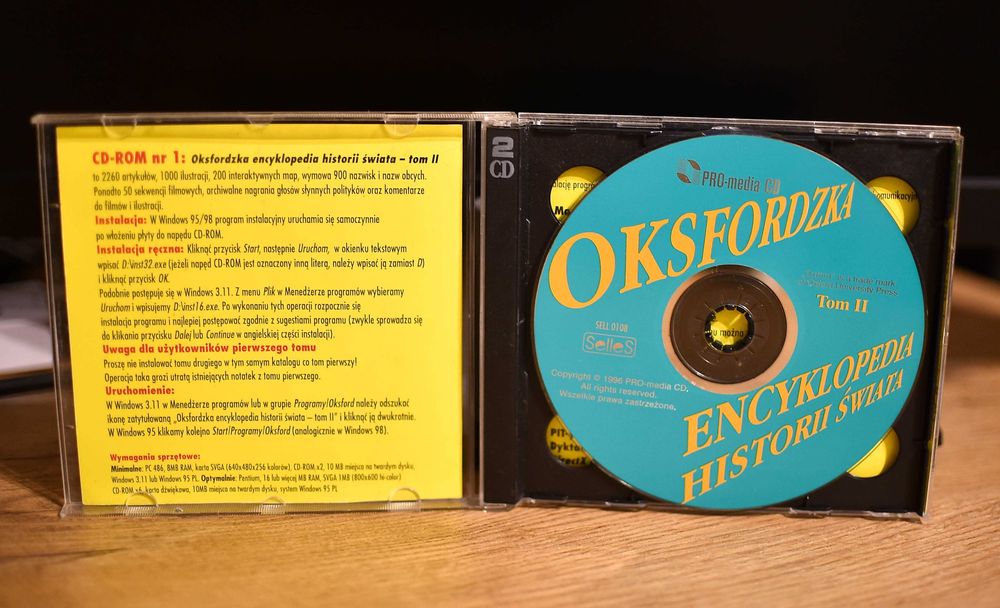 PC # Magiczne Puzzle + Oksfordzka Encyklopedia Historii Swiata Tom II