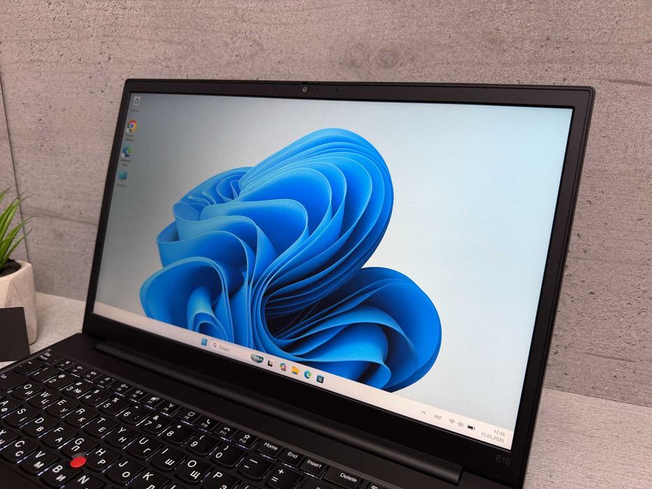 Стильний ноутбук Lenovo E15 gen2/i5-1135G7/15.6"/8gb ddr4/256gb ssd