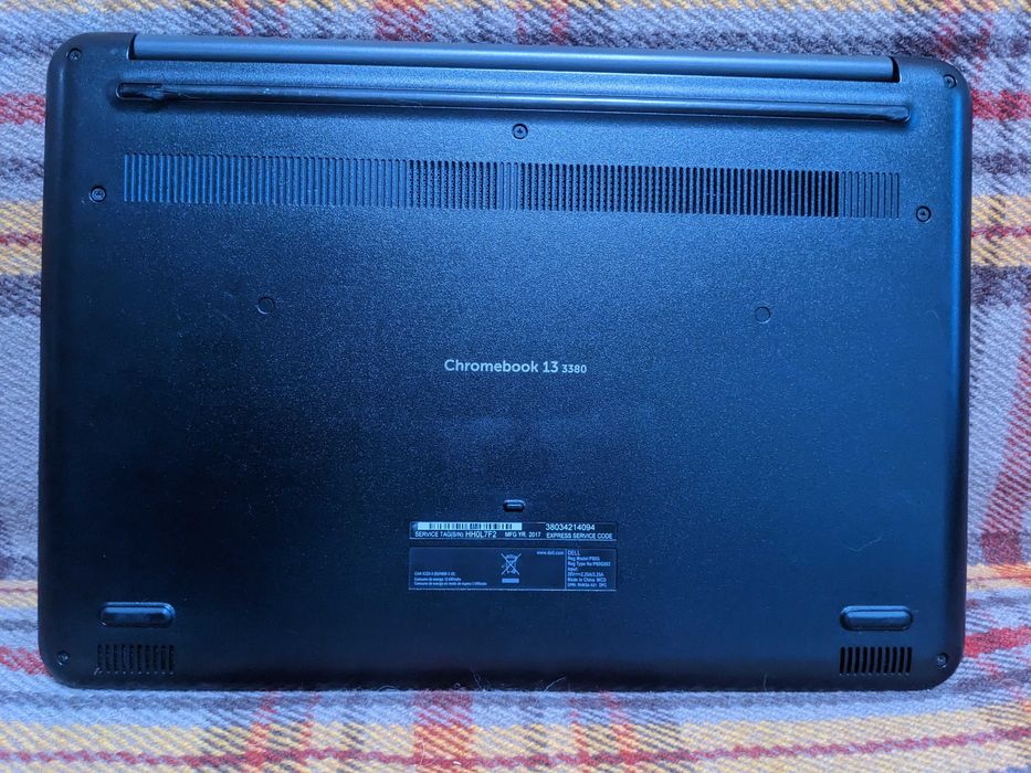 Компактний | Dell Chromebook 13 3380 (серія P80G, модель P80G002).
