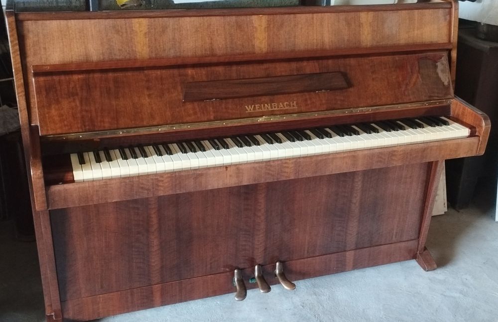 Piano vertical Weinbach (Petrof) Oferta Transporte e Afinação