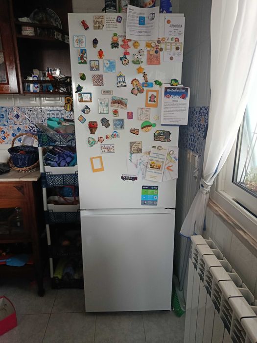 VENDE-SE Frigorífico combinado