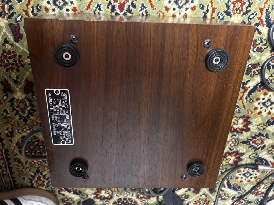 Roland Cr-68 drum machine