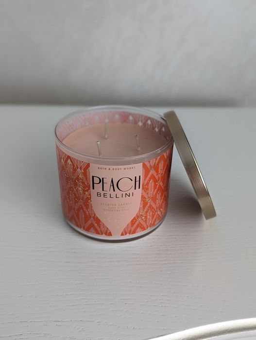 Ароматична воскова свічка з трьома гнотами Bath & Body Works