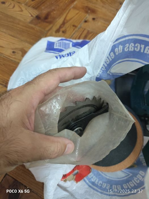 Lote de acessórios Black & Decker para máquina de corte e lixadeira