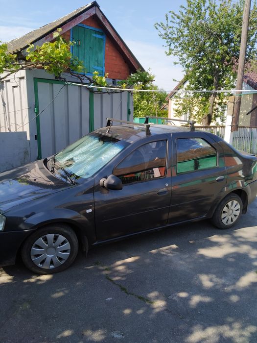 Автомобиль Дача Логан.