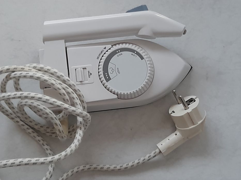 Ferro engomar viagem Moulinex