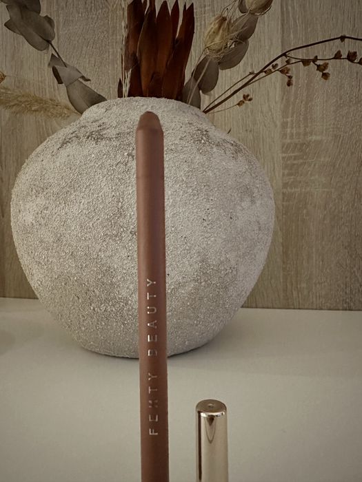 Konturówka Fenty Beauty Rubbabandz 05