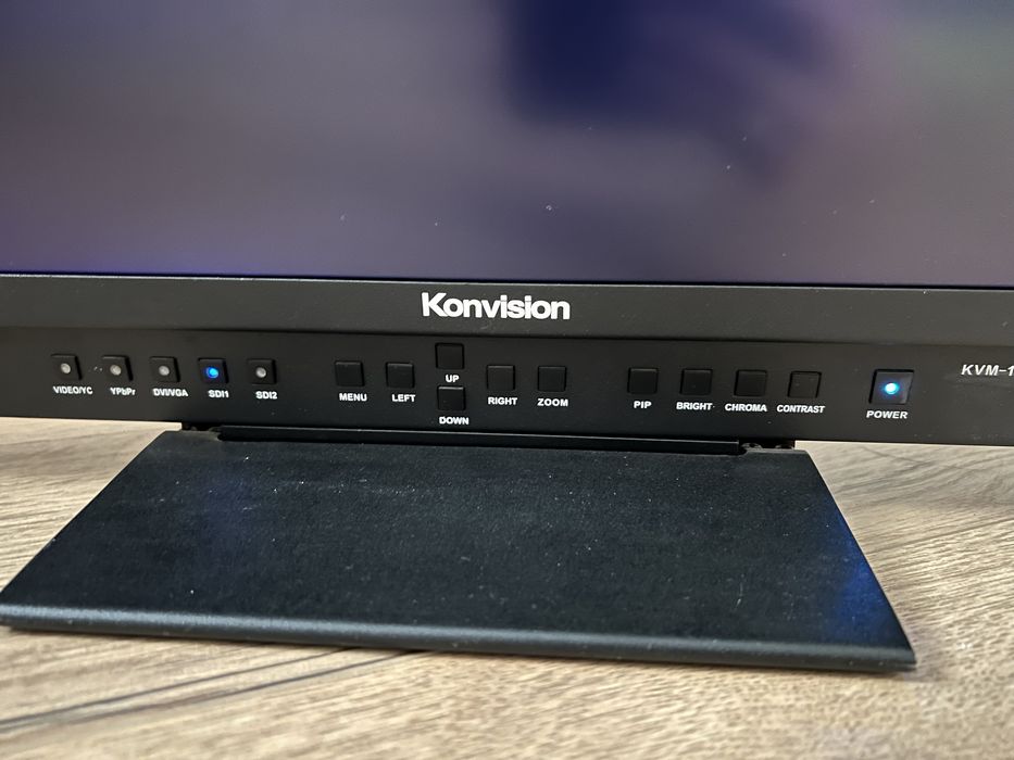 Konvision KVM-1930 Вт 19’’ ЖК-монитор