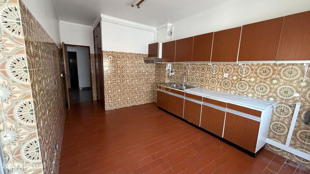 Apartamento T2 em Alhos Vedros, Moita