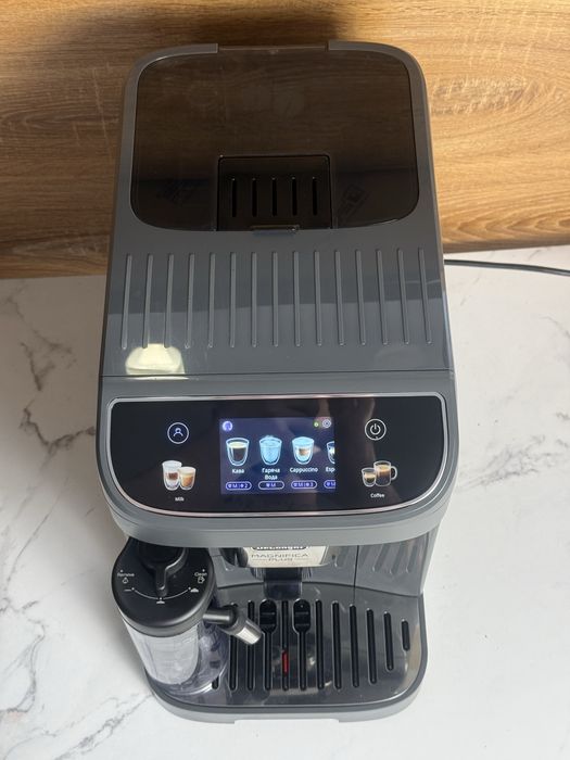 Кавомашина DeLonghi Magnifica Plus з Гарантією !!!