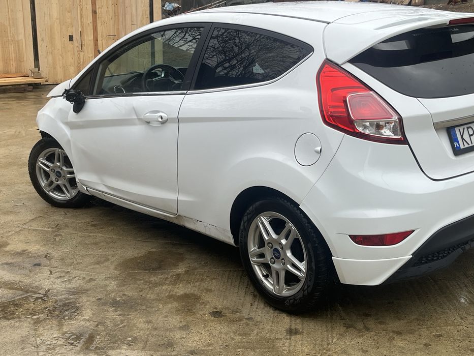 Ford Fiesta Mk7 1.6 TDCi 95 KM – uszkodzony
