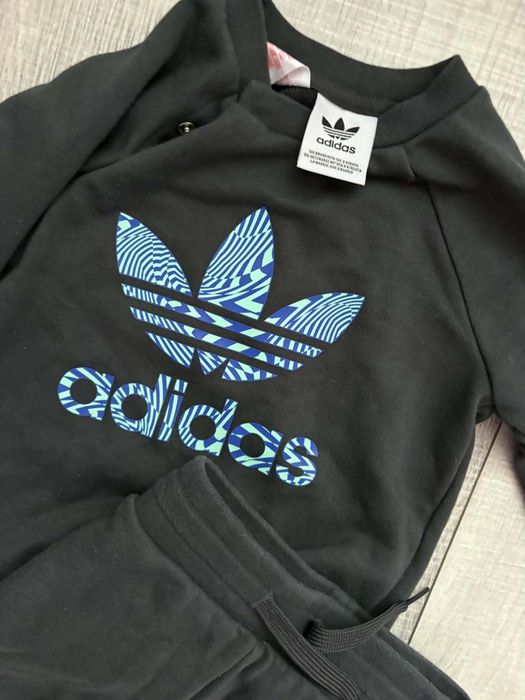 Dres chłopięcy Adidas rozmiar 86
