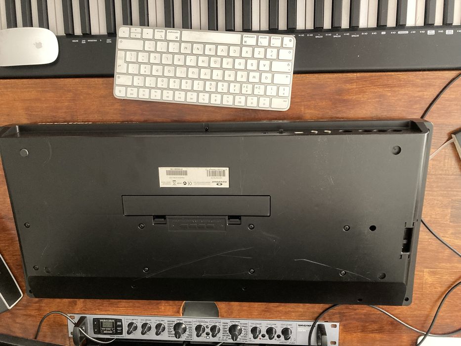 Novation 37 keyboard