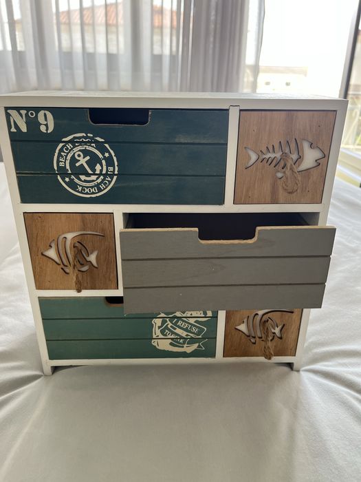 Bloco de gavetas decorativo