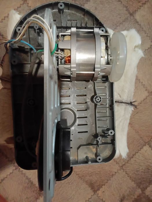 Хлебопечка  LG мотор двигатель привод Ведра