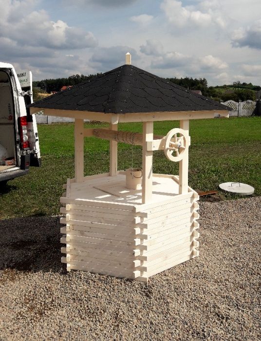 Studnia ogrodowa, obudowa studni dekoracyjna