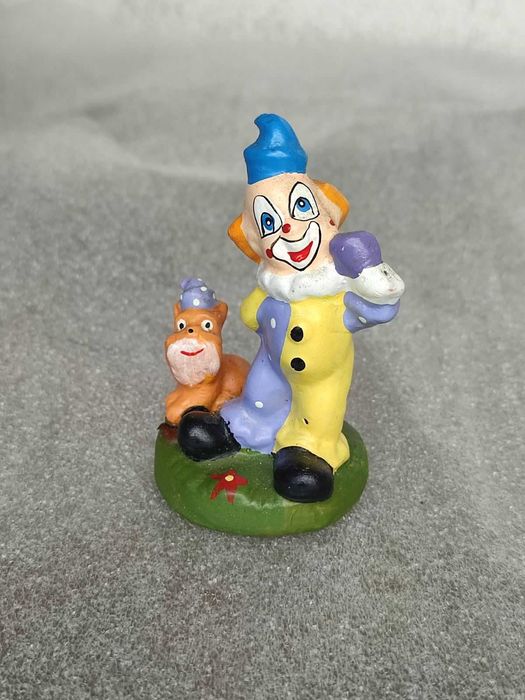 Статуэтки Клоун фарфор