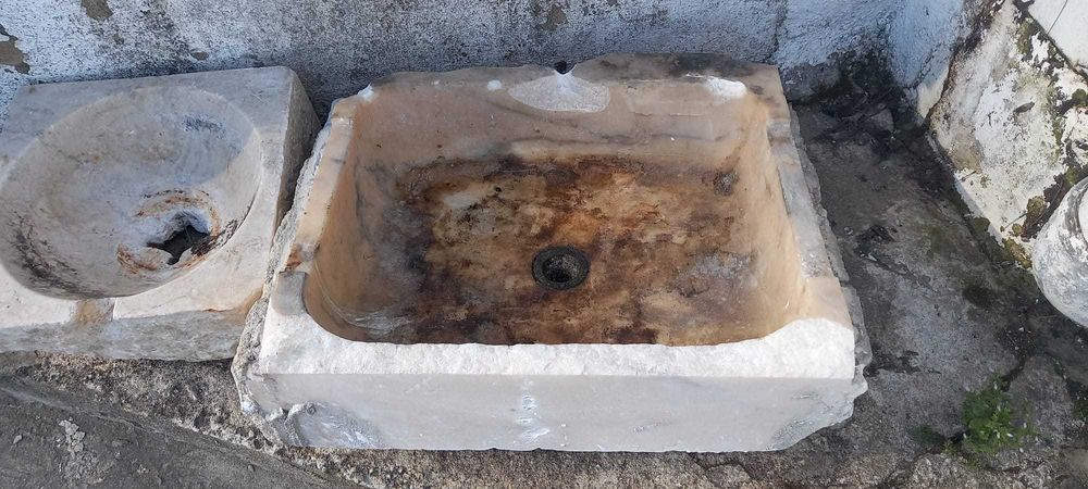 Pias Usadas em Pedra