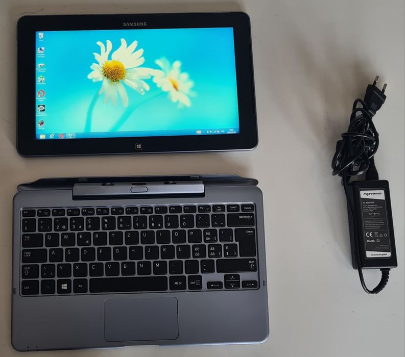 Laptop, tablet, Samsung XE 500 T1C-HO1CH, 2w1, 11,6″, 2/64GB