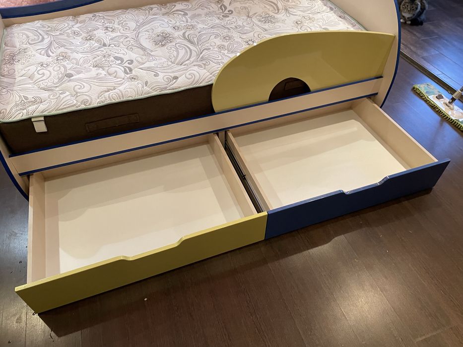 Ліжко дитяче+ матрас