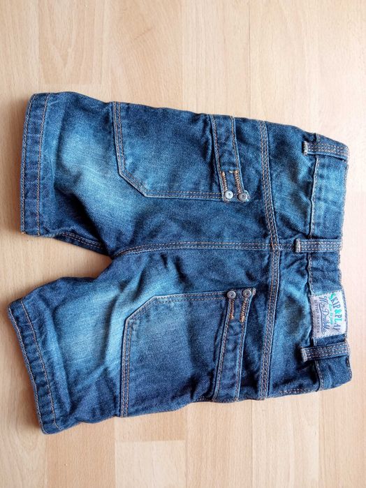 Dwie pary krótkich spodenek Blue Seven