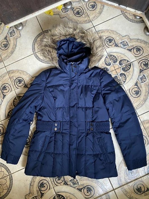 Женская теплая куртка Зимняя с мехом красивого цвета