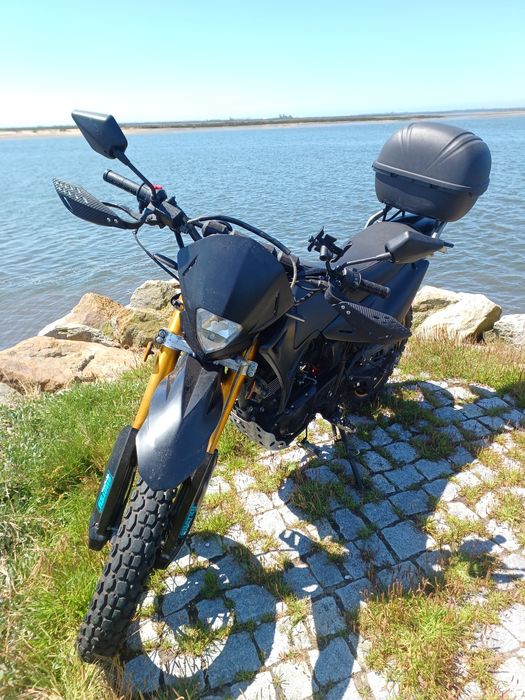 Moto 125cc poucos km