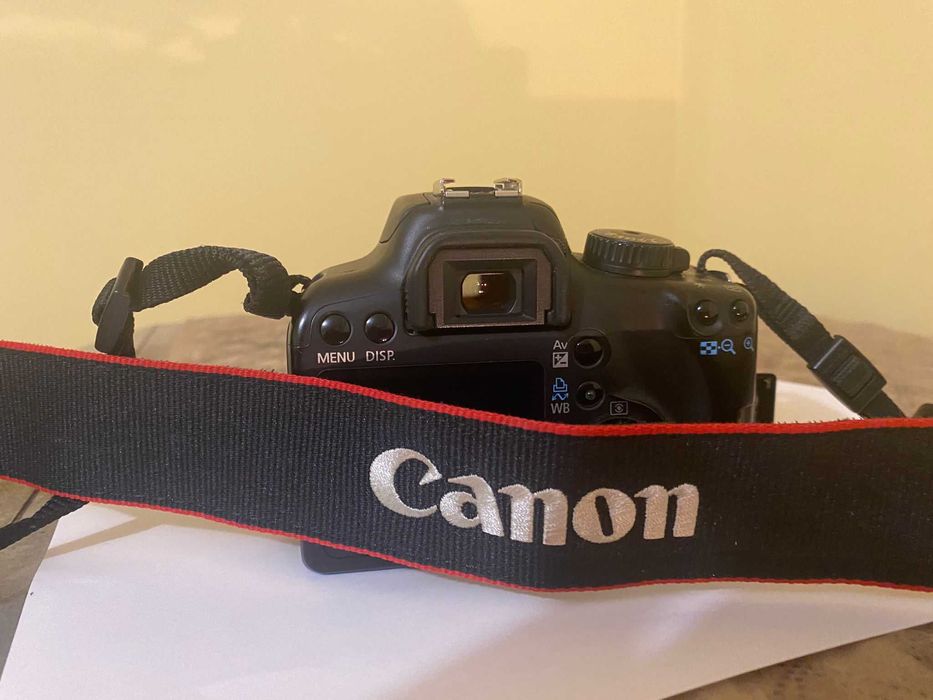 Selling EF 100mm f/2.8 USM Lens, includes Canon EOS Rebel XS64741175980162123