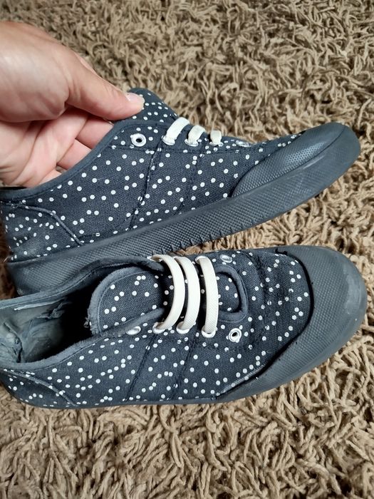 Oddam buty trampki sportowe 38