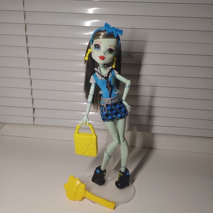 Лялька Монстер Хай Френкі Штейн First Day Of School 2016