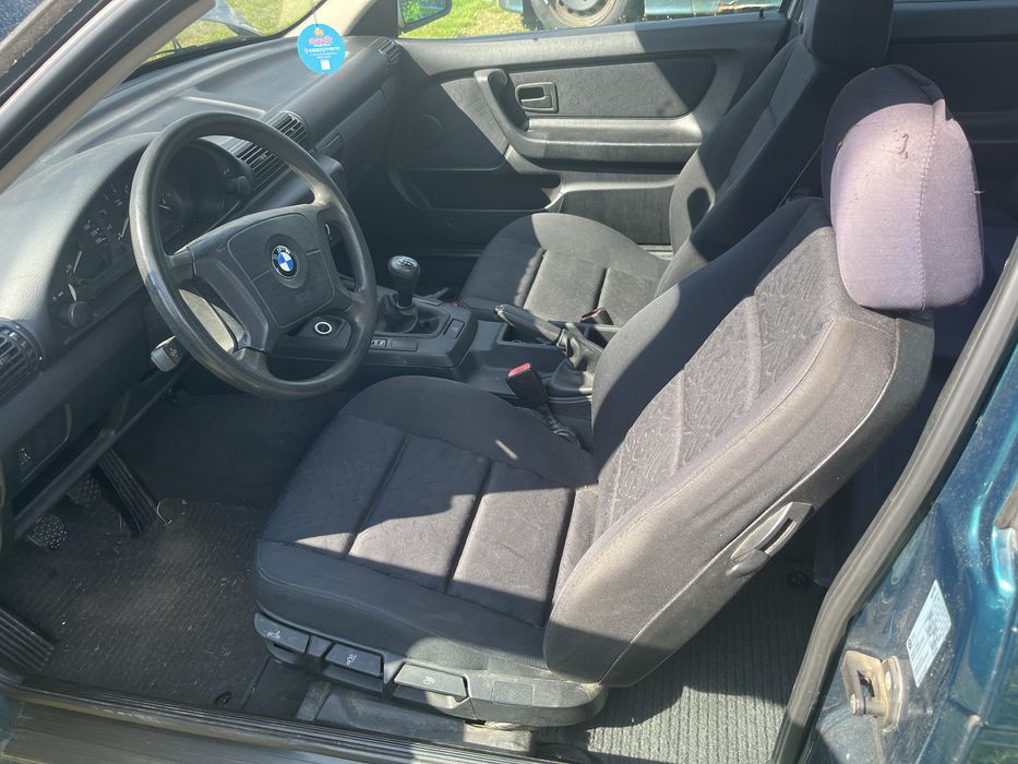 Sprzedam części bmw e36 compact DO PONIEDZIALKU POŹNIEJ IDZIE NA ZLOM