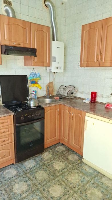 Продам 3 ком,Сталинку Центр