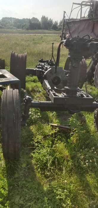 КПП, задній міст, рама, промежутка, диски МТЗ 80