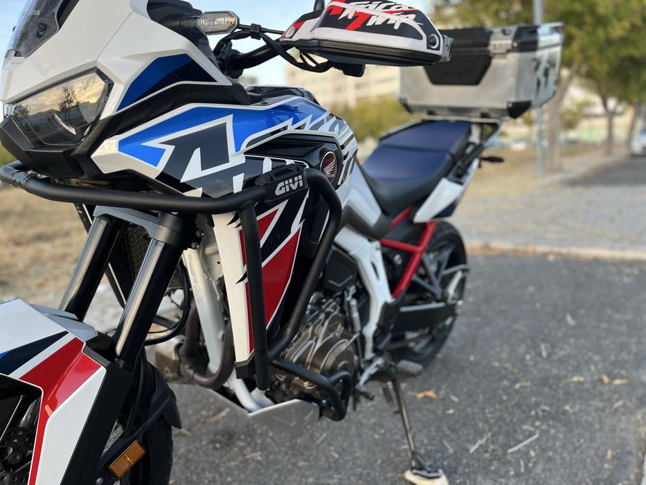 Honda Africa Twin CRF 1100L Tricolor