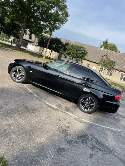 BMW 3 E90 2010/143KM