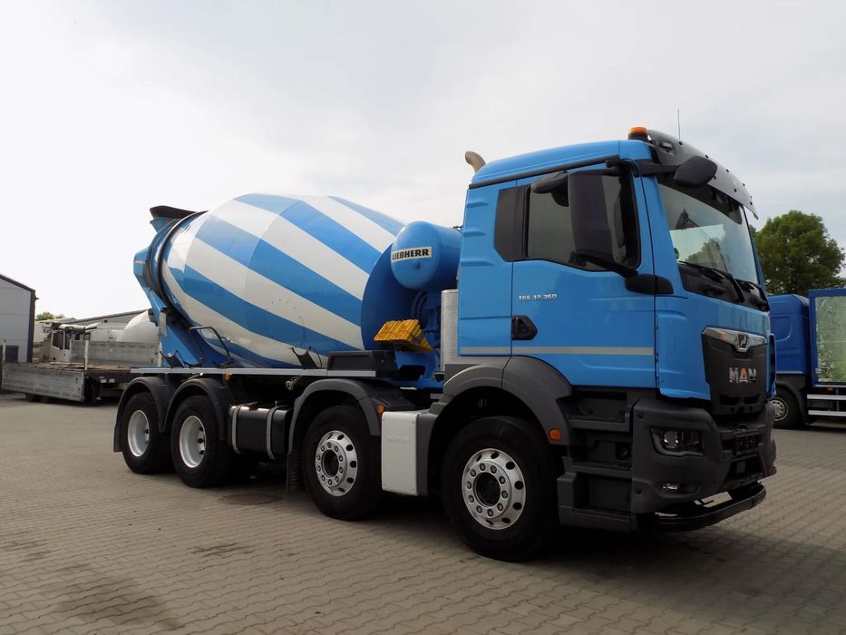 MAN
