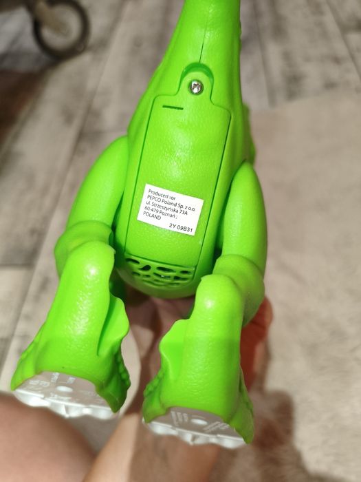 T-rex dinozaur tyranozaur zabawka interaktywna figurka TRex