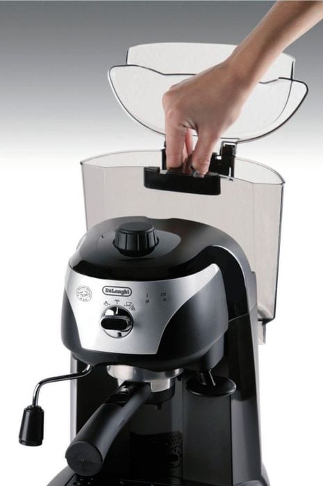 Ekspres do kawy ciśnieniowy kolbowy De'Longhi EC 221.B 1100W czarny