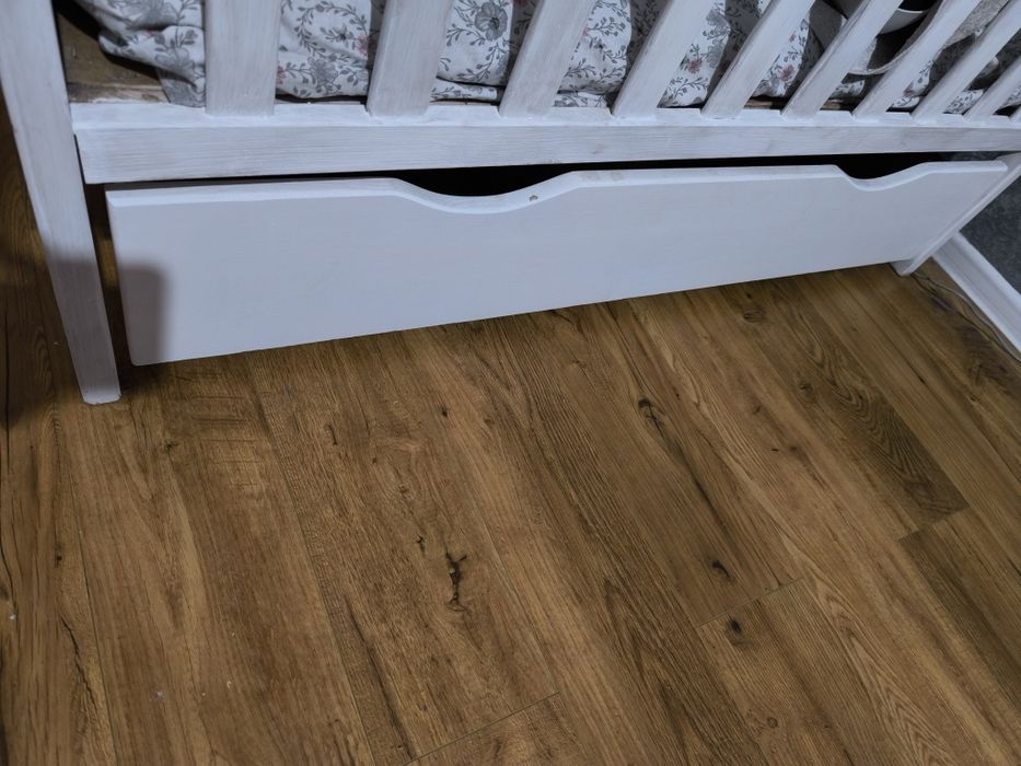 Дитяче ліжко (кровать) з натуральної сосни, біле